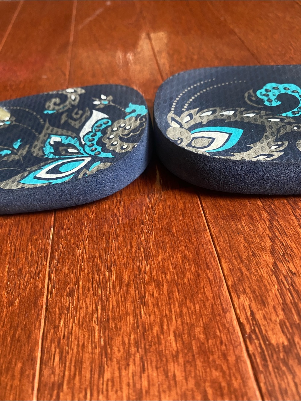 Havaianas Slim Flip Flops in Navy with Teal Paisley Design - Picture 7 of 8